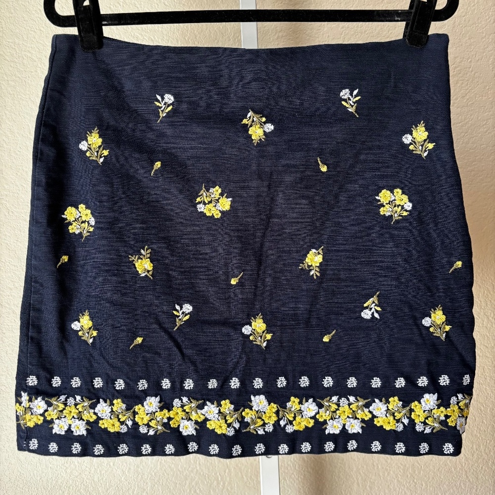 LOFT Navy Floral Cotton Embroidered Mini Skirt Size 12
